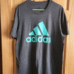 Adidas Tshirt